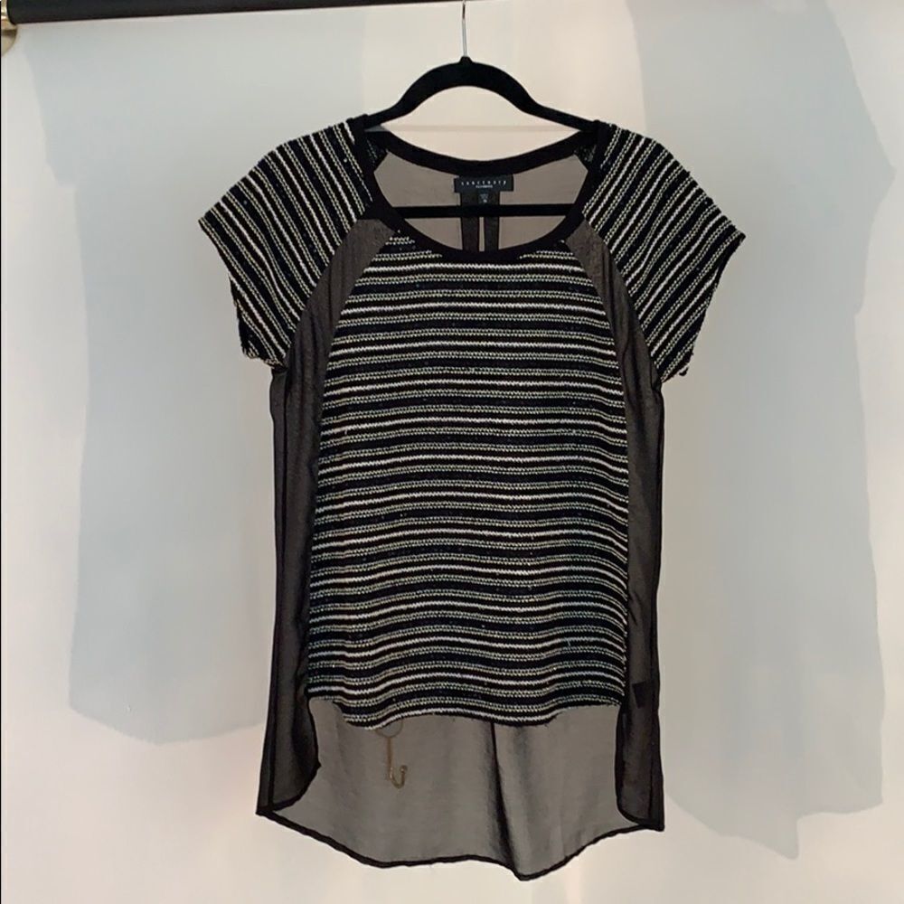 Sheer detail short sleeve black top